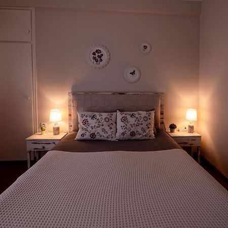 Emi'S Beach Apartment Nea Kallikrateia Екстер'єр фото