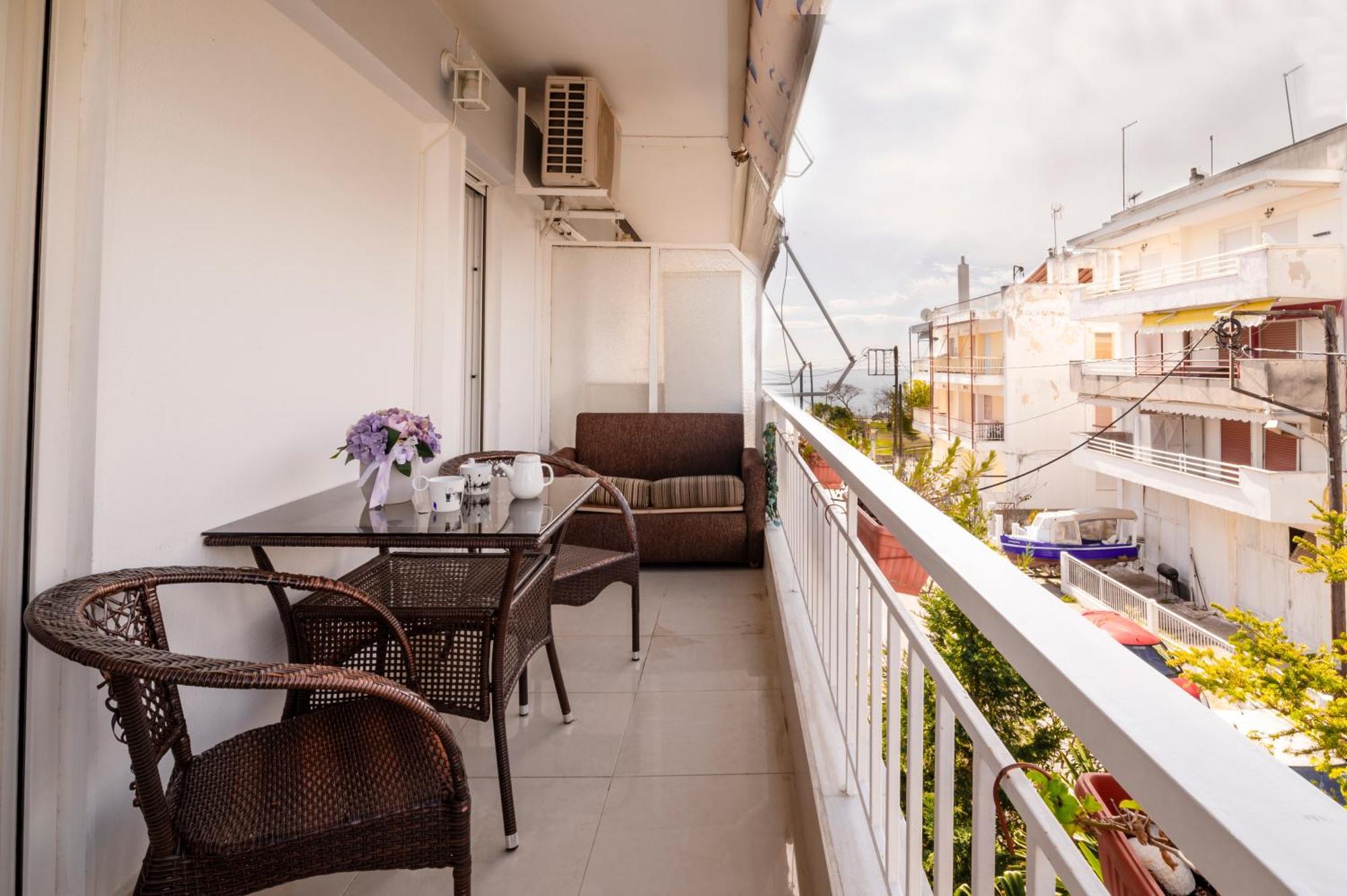 Emi'S Beach Apartment Nea Kallikrateia Екстер'єр фото
